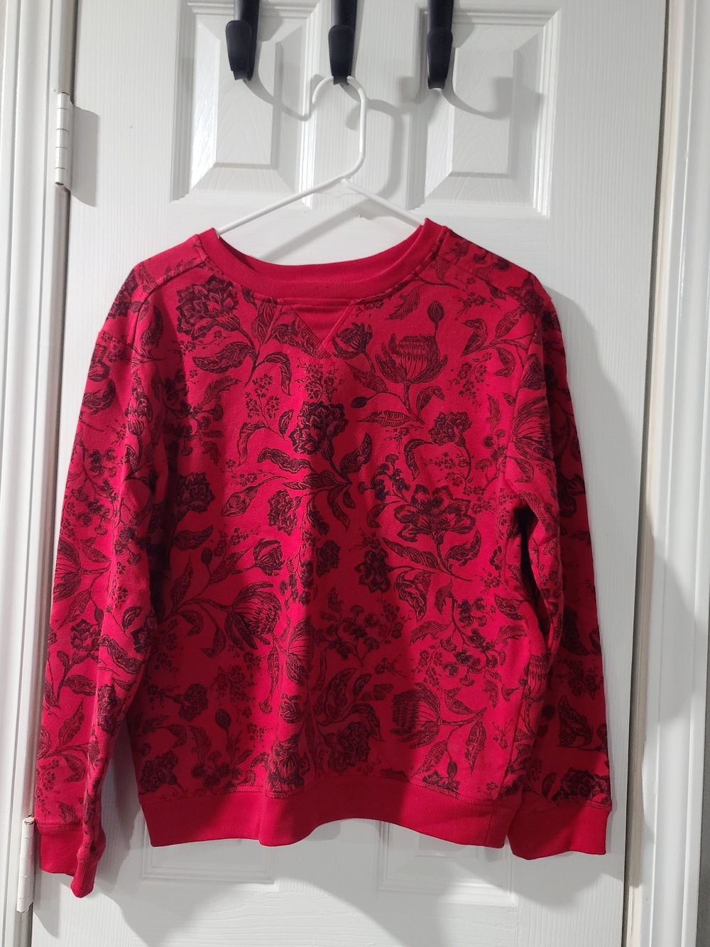 Karen Scott Red Floral Crewneck Sweater M